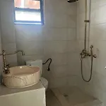 Shades Of View Апартаменты